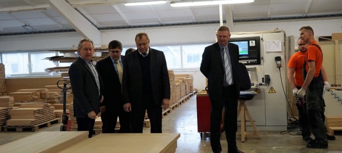 Baltarusijos ambasadorius domėjosi verslo ir žemės ūkio galimybėmis Alytaus rajone