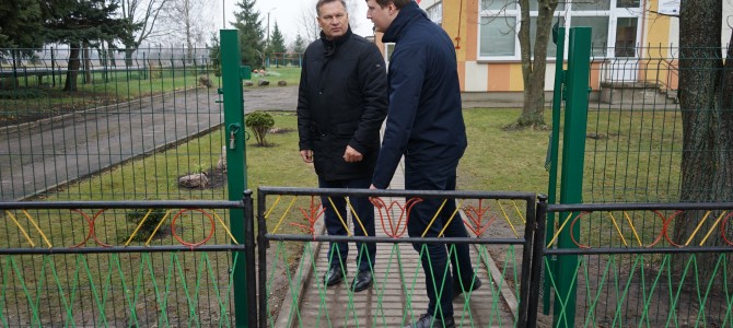 Alytaus rajone atnaujinamos vaikų darželių tvoros