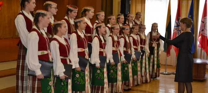 Alytaus Panemunės pagrindinės mokyklos jaunių choras ,,Aušra“ pakviestas į Lietuvos šimtmečio dainų šventę ,,Vardan tos“