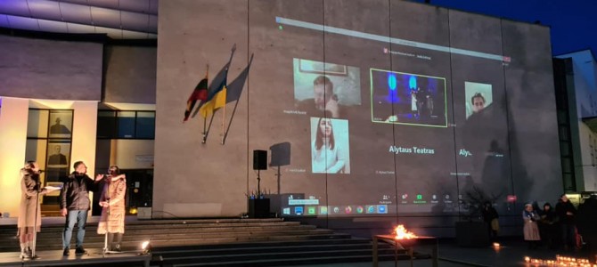 Lietuva solidarizuojasi su kariaujančia Ukraina