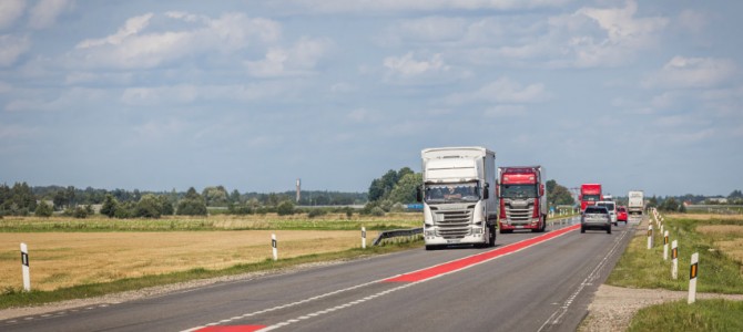 Nauji reikalavimai gabenantiems krovinius transportu, kurio didžiausia leidžiamoji masė nuo 2,5 iki 3,5 tonos, – licencija bus privaloma