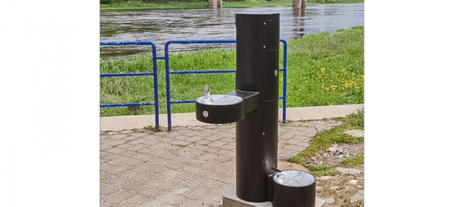 „Dzūkijos vandenys“ įrengė naują geriamojo vandens fontanėlį