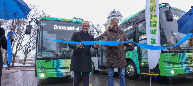 Druskininkų viešasis transportas atsinaujino dar 8 elektra varomais autobusais