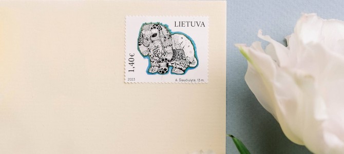 Išleidžiamas trylikametės sukurtas pašto ženklas su mylimiausiu augintiniu