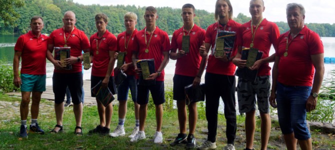 Alytiškių triumfas Lietuvos jaunimo U-21 ir suaugusiųjų baidarių polo čempionatuose