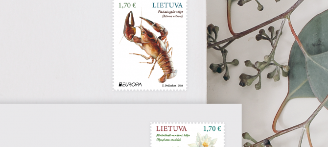 Plačiažnyplis vėžys ir Mažažiedė vandens lelija – jau ant naujųjų pašto ženklų